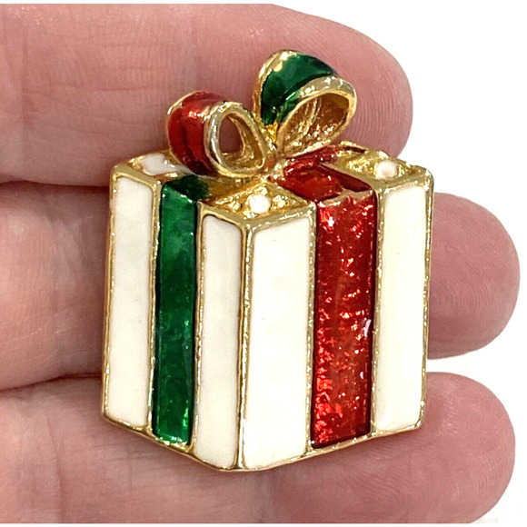 Vintage Christmas holiday brooch festive wrapped gift motif enamel on goldtone - Picture 6 of 6